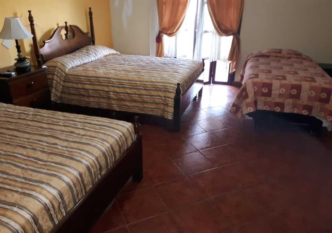 Hotel Acropolis Maya Copan ภายนอก รูปภาพ