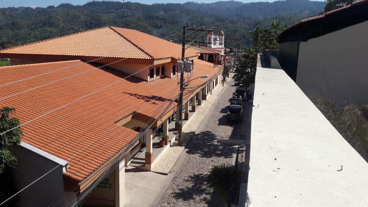 Hotel Acropolis Maya Copan ภายนอก รูปภาพ