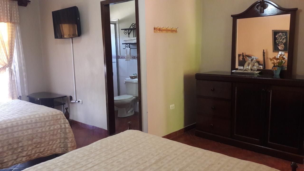 Hotel Acropolis Maya Copan ภายนอก รูปภาพ