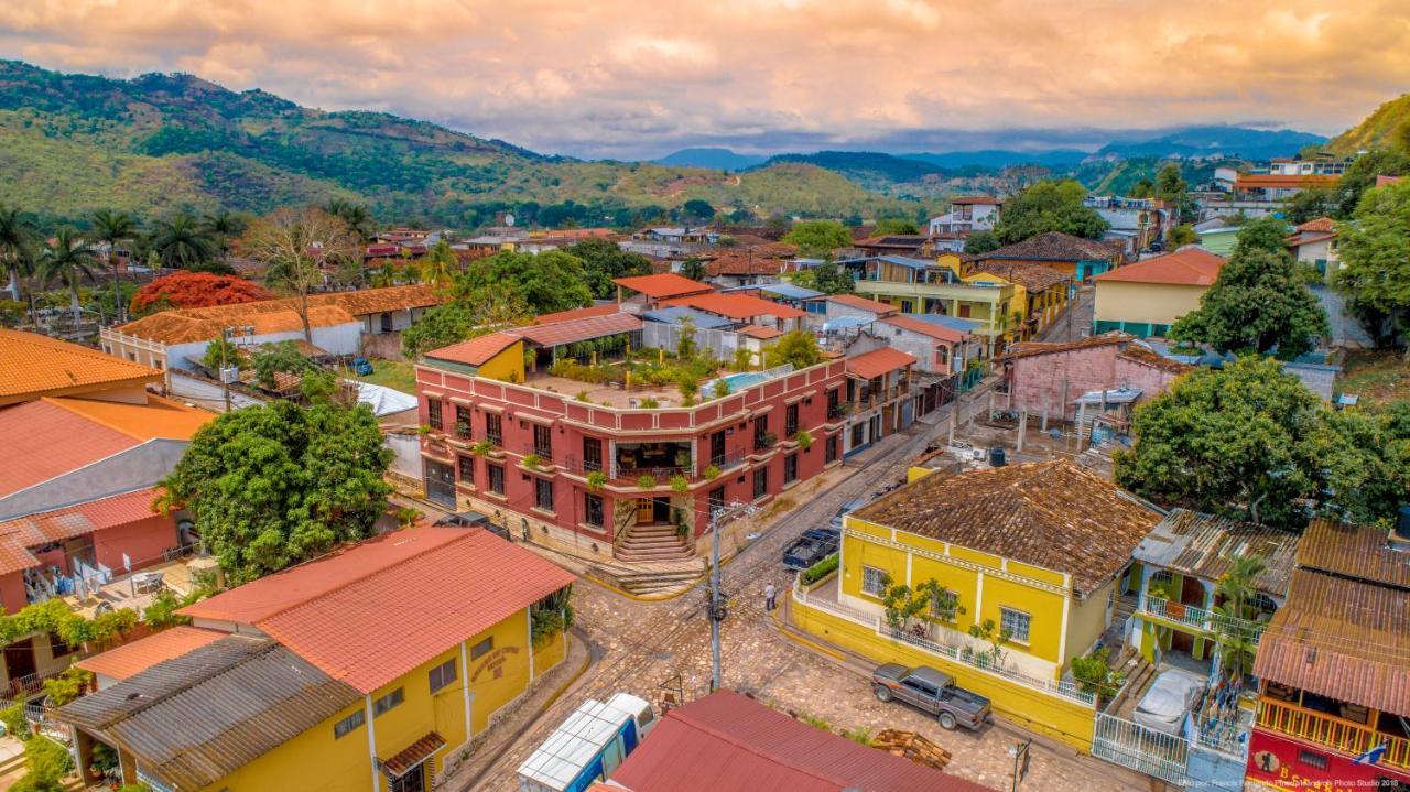 Hotel Acropolis Maya Copan ภายนอก รูปภาพ